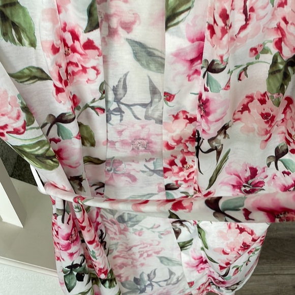 🟣5 for$25🟣 Show Me Your MuMu Robe - Picture 10 of 10